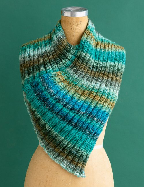 Noro Veronika Cowl from Silk Garden, free digital knitting pattern download by Red Beauty Textiles