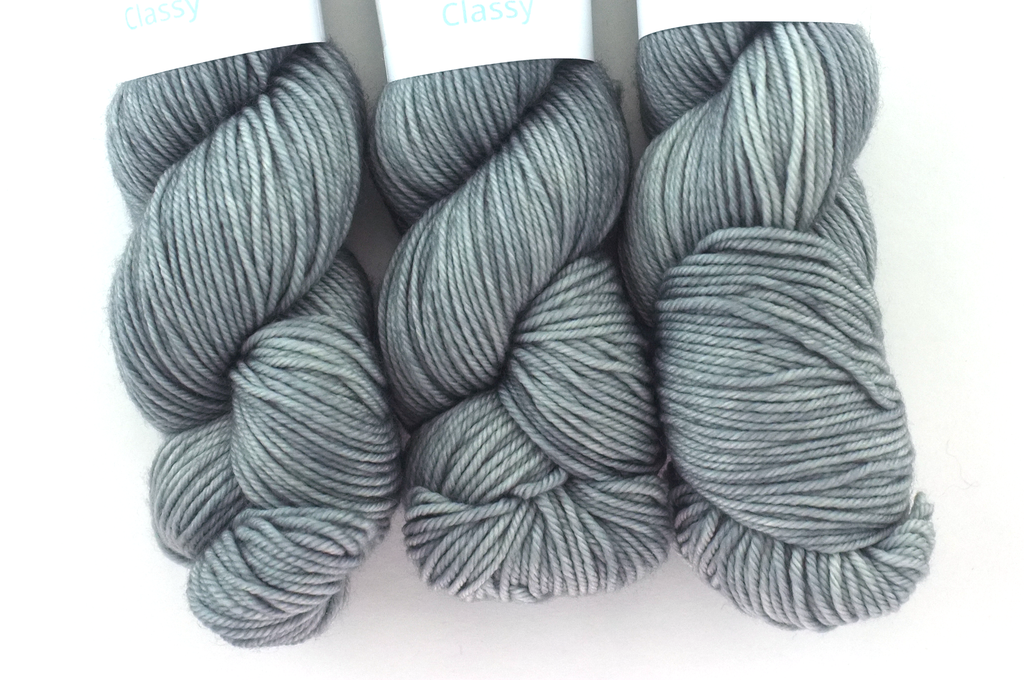 Dream in Color Classy color Gray Tabby 003, worsted weight superwash wool knitting yarn, medium gray, semi-solid by Red Beauty Textiles