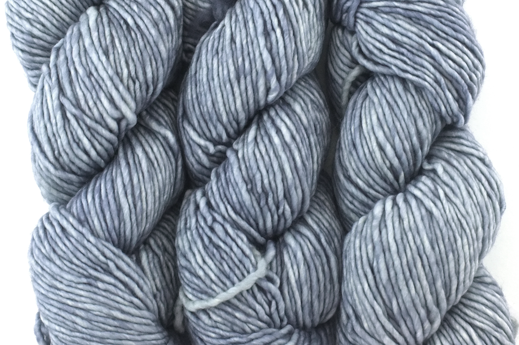Malabrigo Mecha in color Polar Morn, Bulky Weight Merino Wool Knitting Yarn, light bluish gray, #009 - Red Beauty Textiles