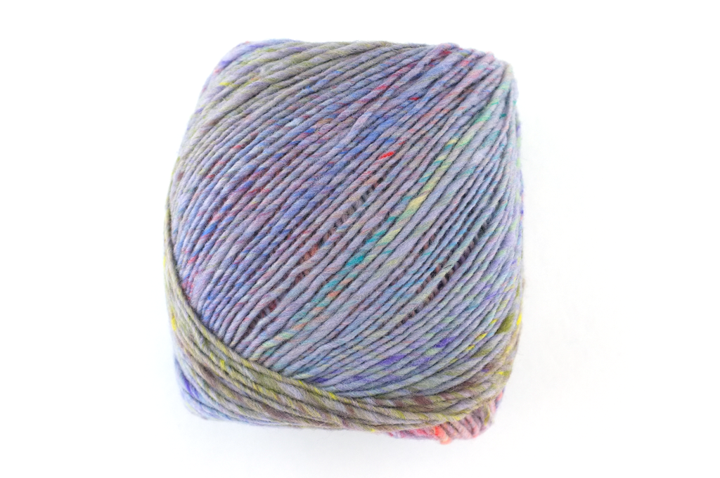 Noro Viola color 021, aran weight knitting yarn, dragon skeins, lavender mix, Takahashi, 100% wool - Red Beauty Textiles