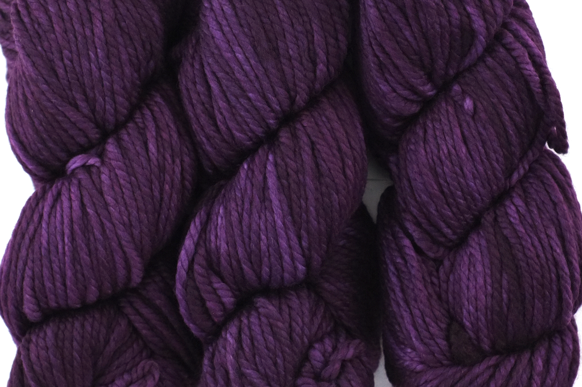 Malabrigo Chunky in color Uva, Bulky Weight Merino Wool Knitting Yarn, dark grape purple, #073 - Red Beauty Textiles