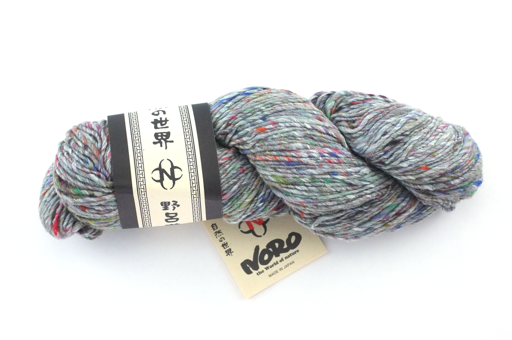 Noro Madara Color 03, wool silk alpaca, worsted weight knitting yarn, light gray tweed - Red Beauty Textiles
