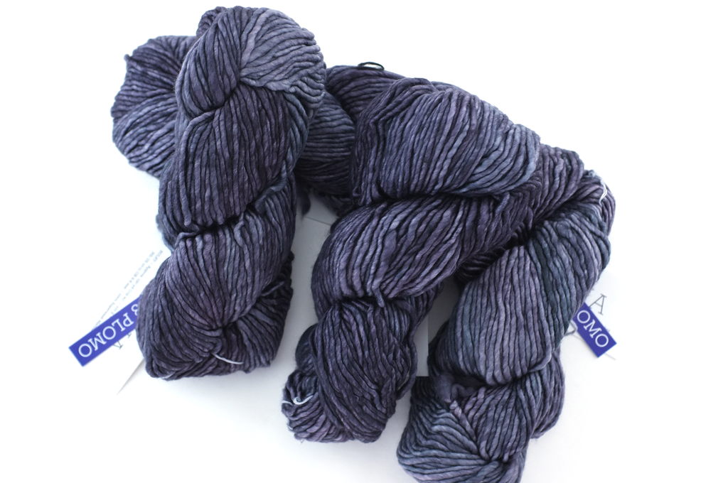 Malabrigo Mecha in color Plomo, Bulky Weight Merino Wool Knitting Yarn, grays, gray-violet, #043 - Red Beauty Textiles